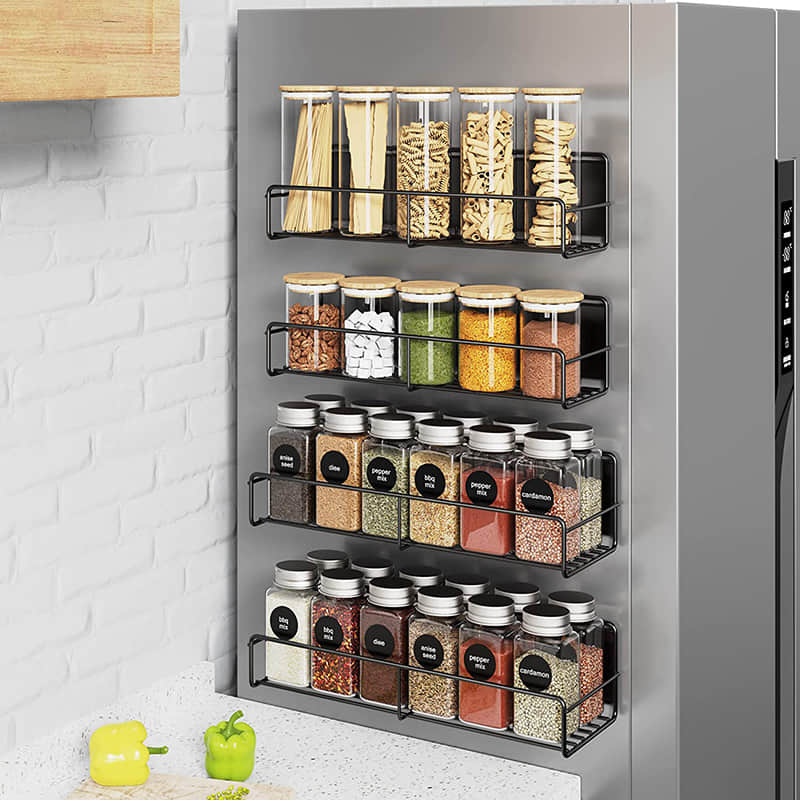 Spice rack with magnetic sheet